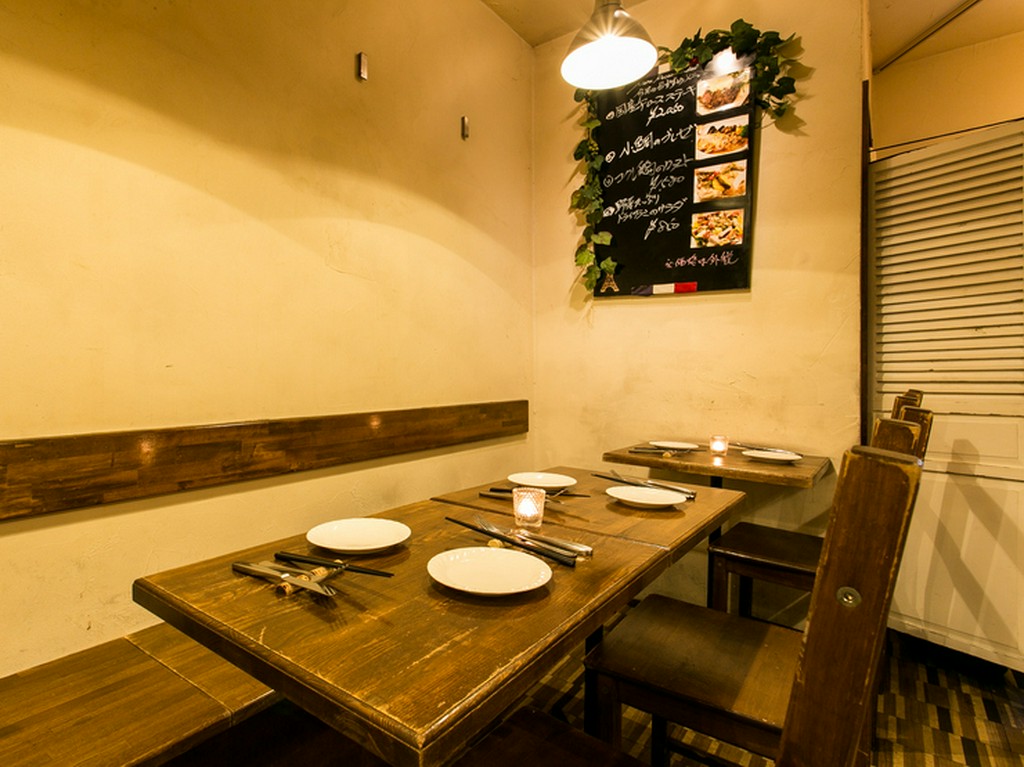 カジュアルな接待や会食など、ビジネスシーンのご利用も多い店