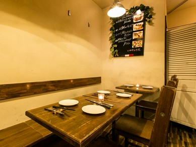 カジュアルな接待や会食など、ビジネスシーンのご利用も多い店