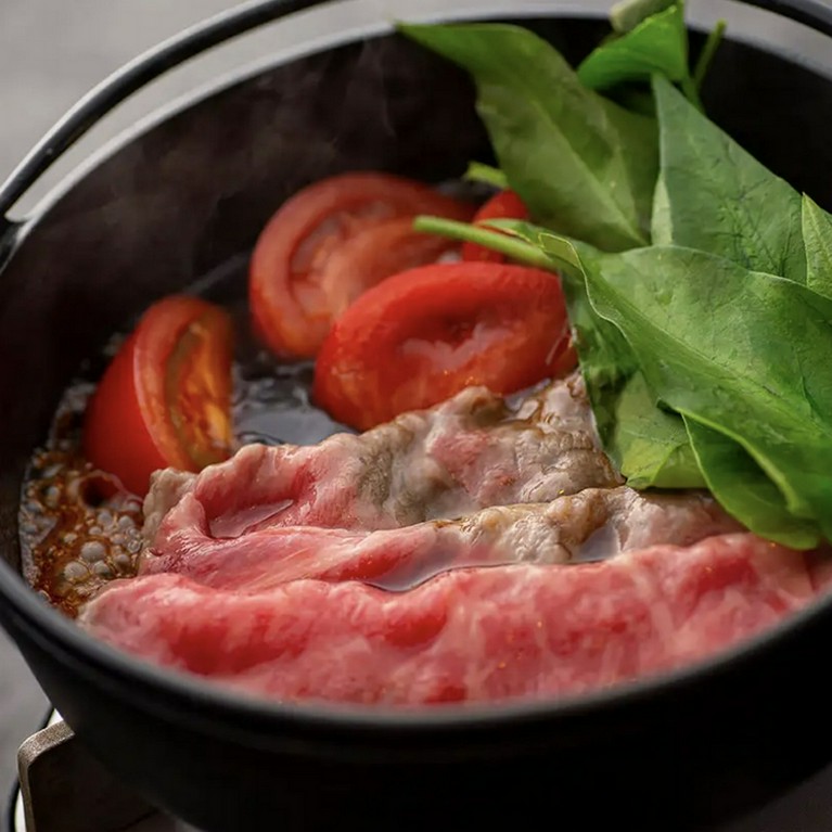 お肉と割り下に絶妙にマッチした一品は絶品！暑い日にさっぱりとお召し上がりいただけます。