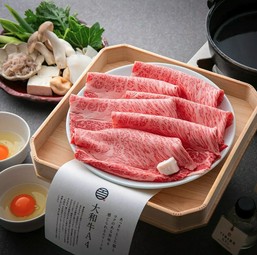 ＜お料理のみ＞
大和牛A4すき焼きを思う存分ご堪能いただけるプラン。少人数でのお集まりや接待にも。