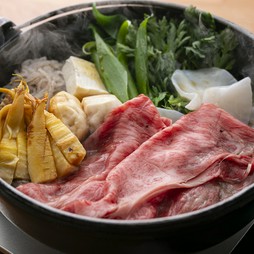 ＜お料理のみプラン＞
大和牛A4すき焼きを思う存分ご堪能いただけるプランです。