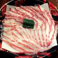 馬肉スライス　2人前　2980円
《1人前追加ごとに1500円プラス》

天草ポークスライス　2人前　1980円
《1人前追加ごとに1000円プラス》