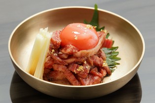 最高級の松阪牛や宮崎牛の、おいしさを高める丁寧なカット