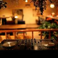 3Fは最大30名様までご利用可能な広々空間!!
お料理+飲み放題付のプランもご用意しておりますので、様々なシーンでご利用下さい。