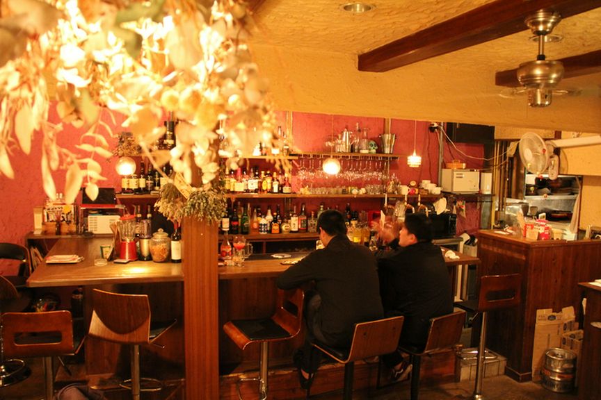 カウンター席もございますので、安心してご来店下さい