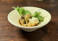 巻き貝ではトップクラスに美味いと思ってますニシ貝。その肝もアミノ酸たっぷりで、濃厚なペーストのような食感♩