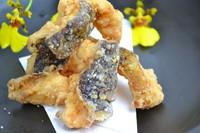 たっぷりのコラーゲンの柔らかさと綺麗な味と身のほくほく感という食感が楽しい郷土料理。高級食材です。“海のギャング”を食する地域は全国でも非常に少なく、高知の他は和歌山、千葉、、くらいでしょうか?