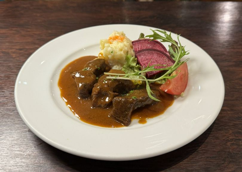 土佐あかうし　ほほ肉の赤ワイン煮込み