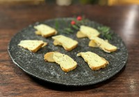 燻製と燻製のハーモニー🎶いぶりがっこは市販です。でも無添加。漬物系って無添加あまり無いので、作りたいとは思うけどかなり難しく、、、