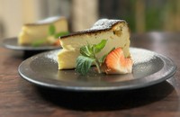 店主おススです♪あと窪川の道の駅のバスクチーズも相当美味しいなあ。。。ガトーでも書いてありますが、リタのデザートは甘すぎに注意しています。でもデザートらしくしっかり旨いを目指します。