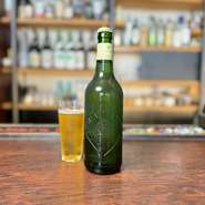 綺麗なエメラルドグリーンのオシャレ瓶にそのまま口をつけてクラブで飲む光景が昔流行ってましたよね？ね？素材、製法もしっかりしているし、確かな美味しさがあります♪30年以上も変わらぬキリンの逸品。