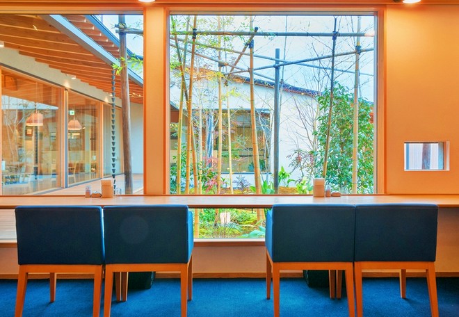 カウンター席がある