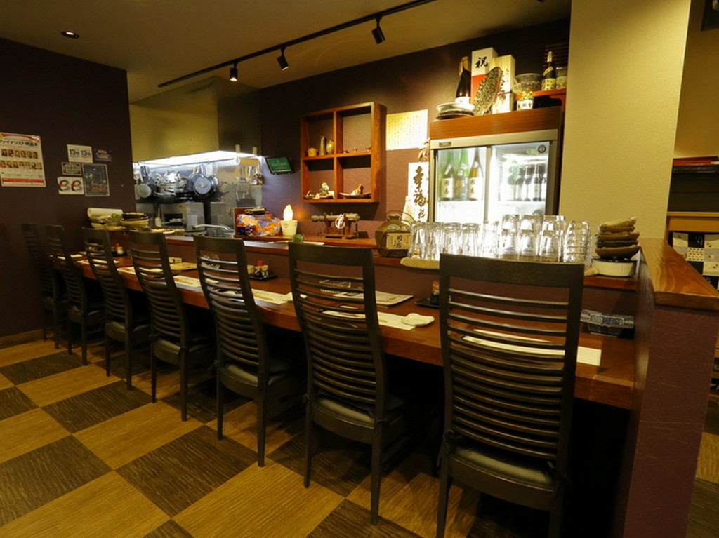 ゆるやかな時間の流れを楽しみつつ、至高の一皿に舌鼓