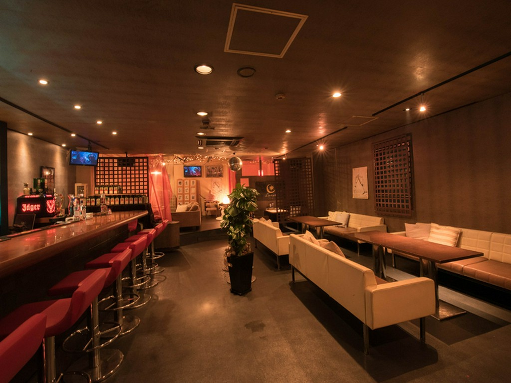 貸し切りでは大規模なパーティーも可能