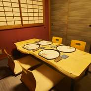 京都で修業をした料理人が創り出す料理の数々は、和食の垣根を越えた【翔】でしか味わえない料理が多数ございます。ご予算、貸切や料理内容のご相談もお気軽にお電話ください。
