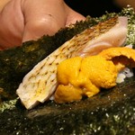 旬の食材を使った鮨懐石コースです