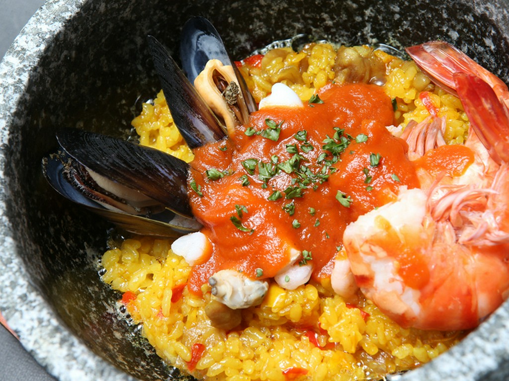 石焼きパエリア風