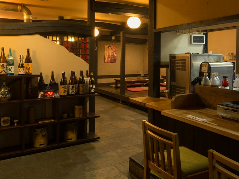 半個室でゆったりと寛ぎながら宴会や女子会を楽しんで