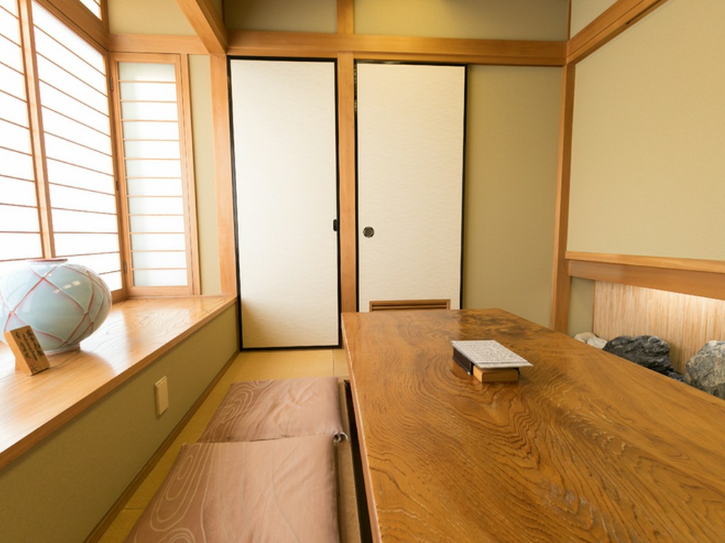 6名まで利用可能な純和風の個室