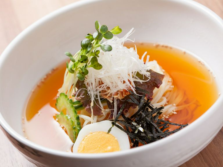 “締め”の逸品にもこだわりが。特製スープだしを使った『冷麺』