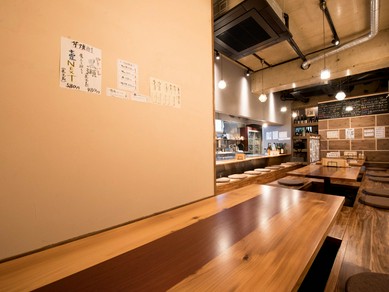 気軽に入れる鉄板焼のお店、履物を脱いでリラックスタイム