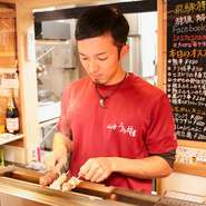 農作物や山の木を守りながら営んできた、猟師や地元の生活の一部を、【山の幸うり坊屋】で感じてもらえたらと思います。尊い命に感謝していただく、そのジビエ料理の本当の美味しさを、味わっていただきたいです。