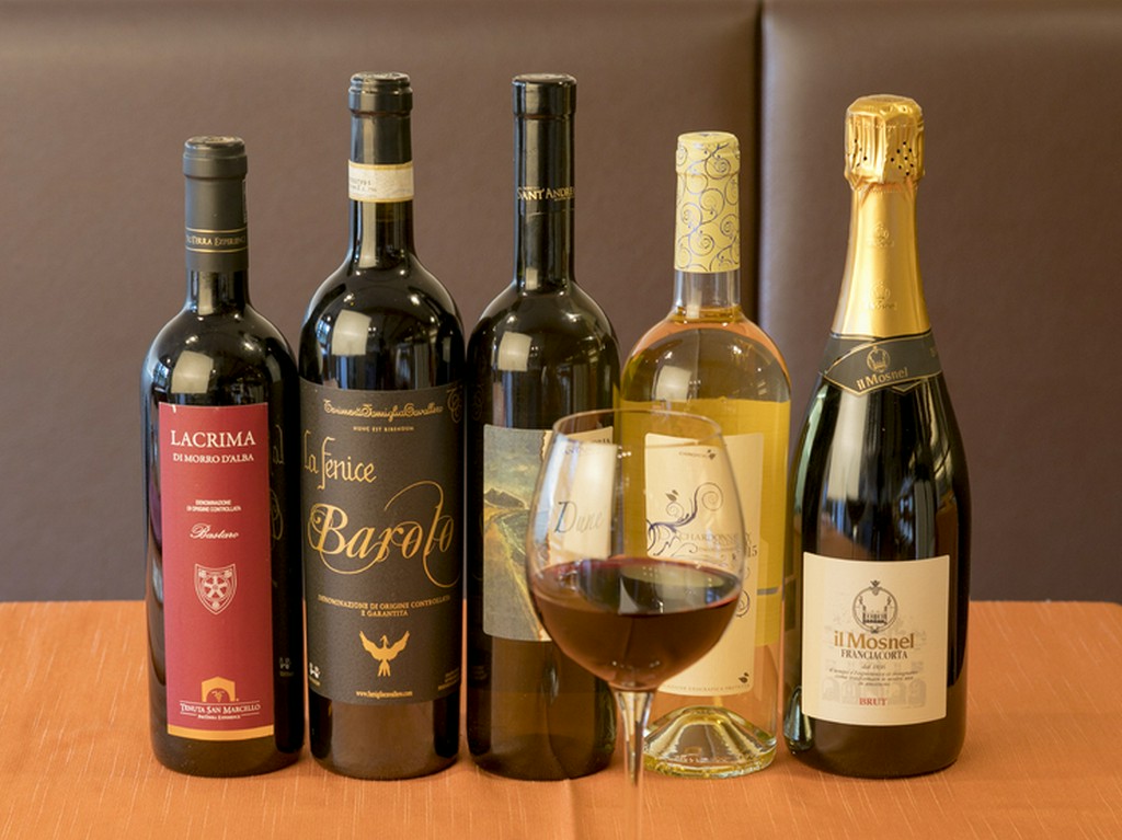 グラスワインが豊富！　グラスワインはハーフにも出来る