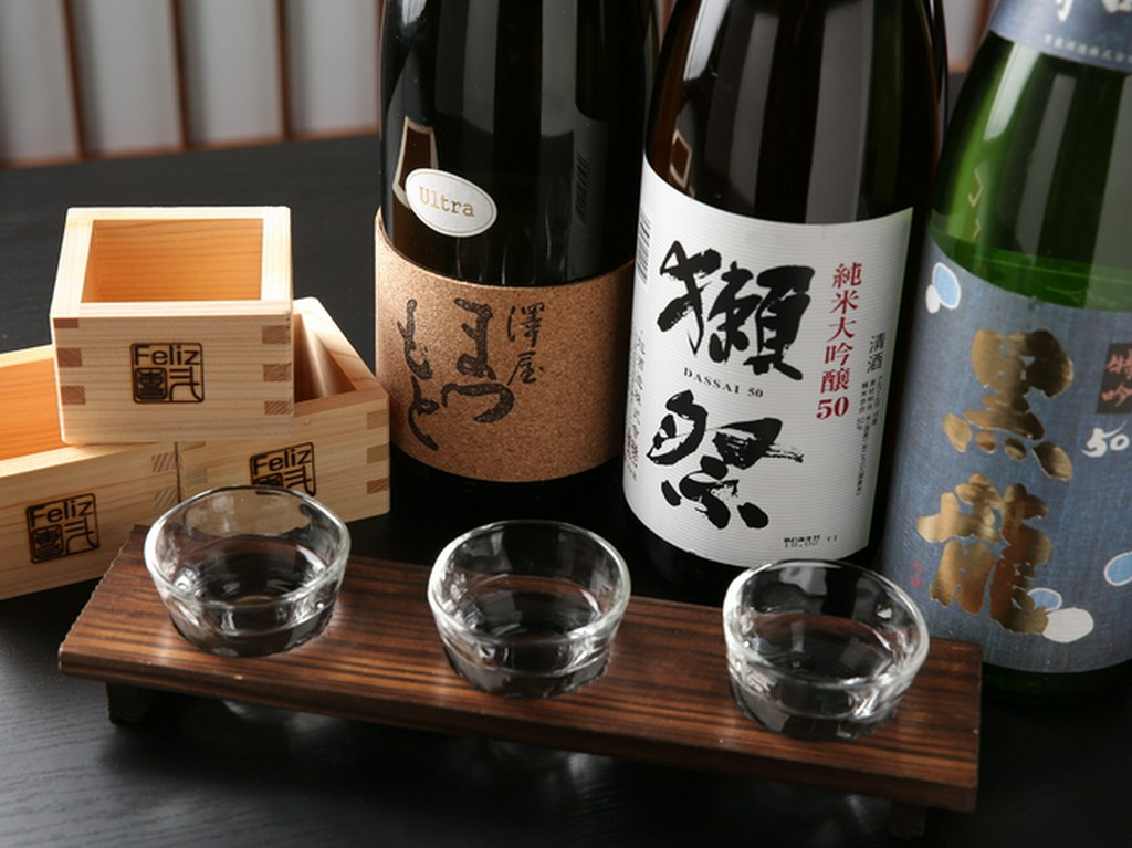 季節の日本酒や新酒をはじめ、日本各地のお酒が充実