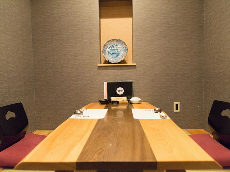 落ち着いた空間と至極の料理で、特別なゲストをおもてなし