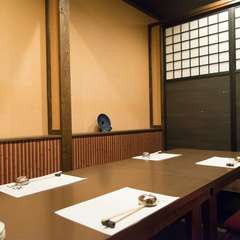 親戚一同が揃う食事会は、個室のプライベート空間で存分に愉しむ