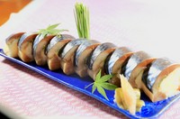 1㎏以上の鯖半身1本分使用
※提供までお時間頂く場合がございます。