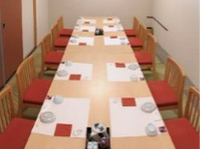 接待や大切な方との会食に最適な個室を用意