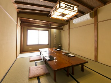 個室でゆっくりとお過ごしください