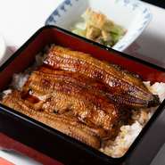 お通し／国産鰻の蒲焼／吸物／香の物