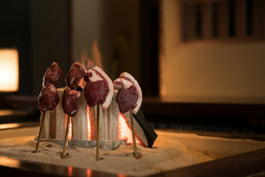 「豚肉や牛肉のほうが癖を感じるほど」と店主が話す新鮮な鹿肉