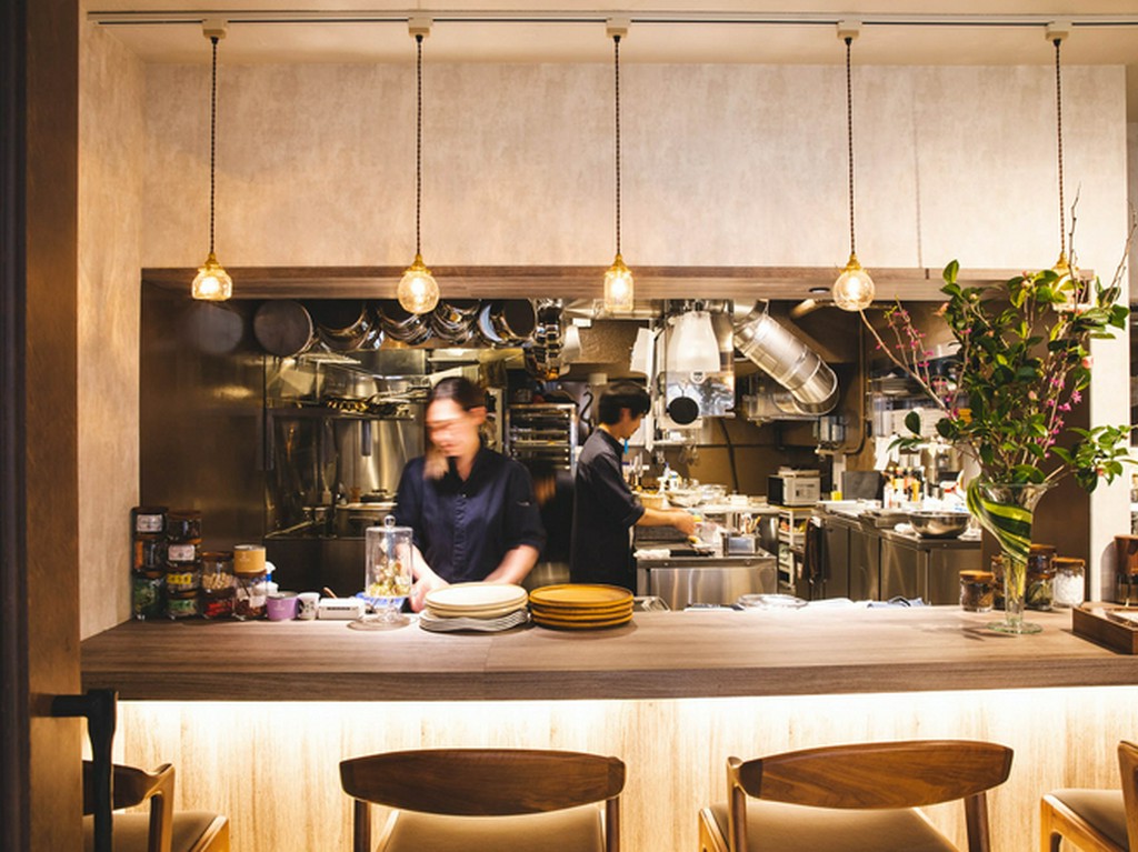 お一人様でも可能なカウンター席