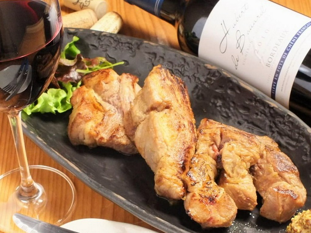 「ワインに合う料理」と空間、接客でのおもてなし