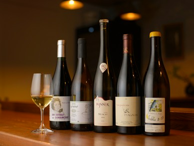 フランス産のナチュラルワインを中心に、優しい味わいが充実