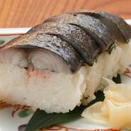 当店では定番料理だけではなく、その日仕入れた新鮮な食材を使う「本日のおすすめ」もご用意しています。多種多様な料理が味わえますので、ぜひ楽しみにお越しください。				