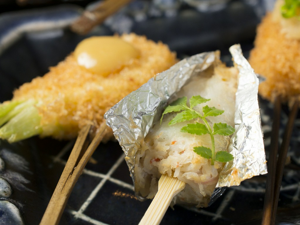 鱚で巻き上げられた蟹の風味が、絶品の組み合わせ『蟹鱚巻』