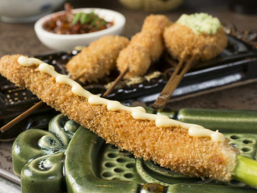 1本丸ごと串カツになった、ボリュームたっぷりの『グリーンアスパラ』