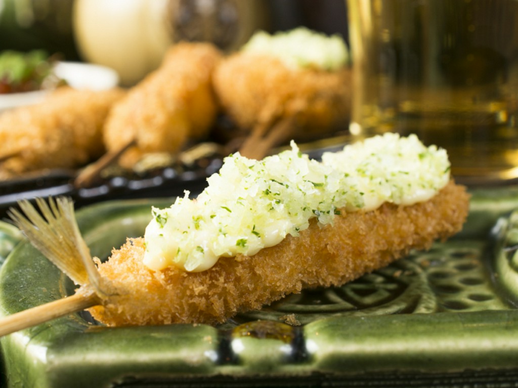 外はカラリ、中は柔らかほくほく、串カツの定番『鱚』