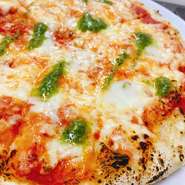 ・乾杯ドリンク【アルコール含む】
・切り立てパルマ産生ハム
・グリーンサラダ
・唐揚げ
・ピザ【マルゲリータ】
・パスタ【当日ランチパスタから一品】
・当店人気の豚肩のロースト
・プチデザート
・食後コーヒー