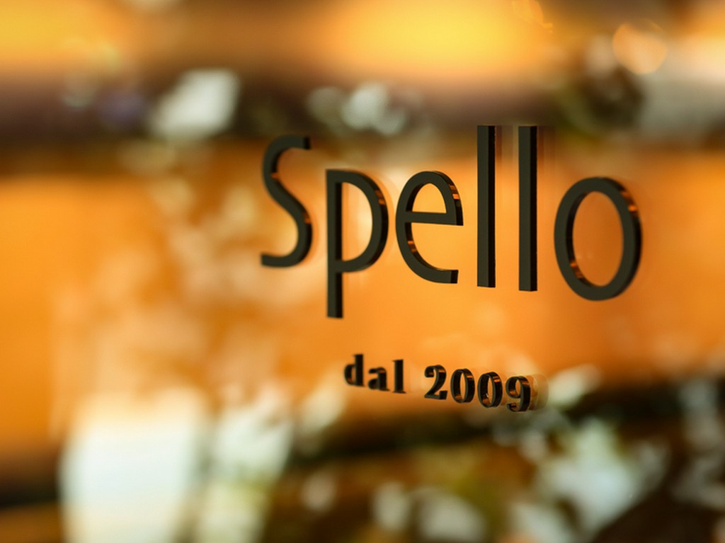 駅の近くにあることも忘れそうな落ち着いた空間