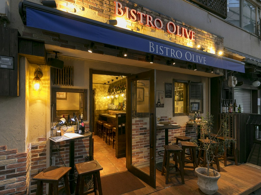 本場ビストロの雰囲気を満喫。喧騒を忘れて穏やかな時間を過ごす