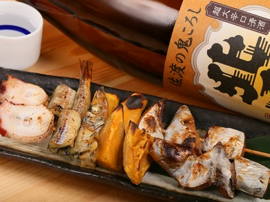 離島グルメを引き立てる選りすぐりの珍しい日本酒コレクション