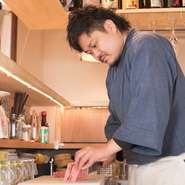 「美味しい感動」を味わっていただけるよう、上質食材を厳選しています。毎月29日は「肉の日」として、通常4000円のコースを2900円にてご提供しております。様々な肉料理を存分にお楽しみください。