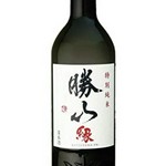 産地：宮城県　仙台伊澤屋勝山酒造
使用米：ひとめぼれ
2019年に世界一になった勝山酒造。徹底的にこだわりぬいて作ることで生産量が少なく取扱い飲食店も少ない。綺麗で透明感があり食事を邪魔しない王様の酒です。