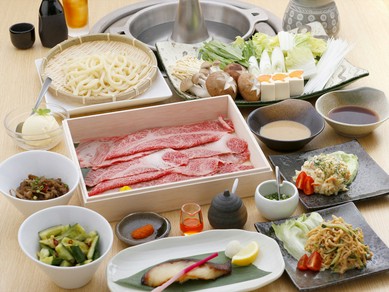 お店自慢の鍋料理や肉料理は、歓迎会・送別会にぴったり!