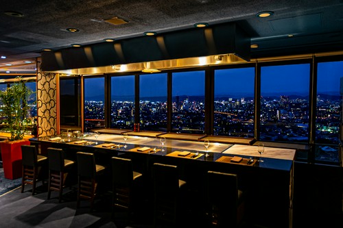 13階トップフロア：鉄板焼レストラン　シャトーノアール